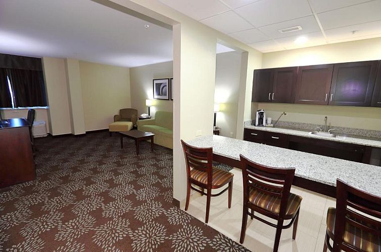 Holiday Inn Express Pittsburgh West - Greentree, an IHG Hote