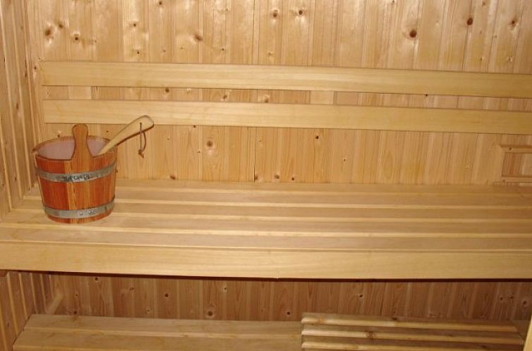 8 pers. luxe villa met sauna