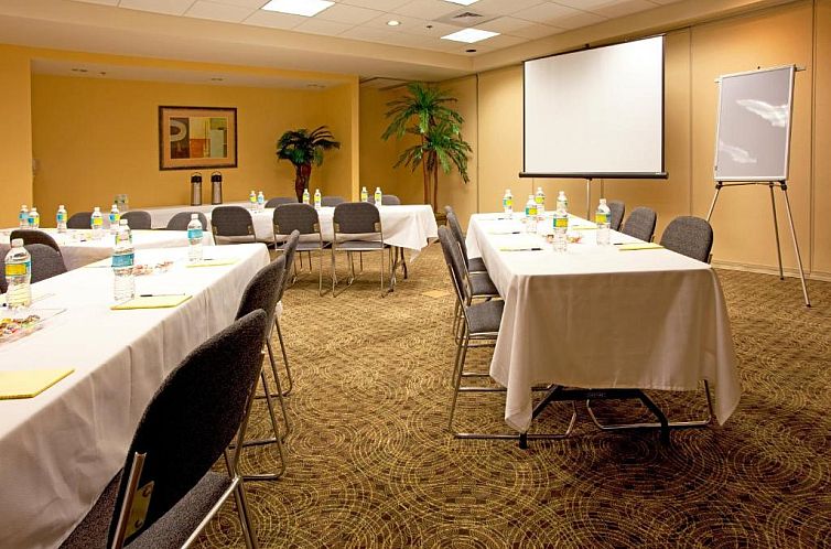 Holiday Inn Express Hotel & Suites Chaffee - Jacksonville We