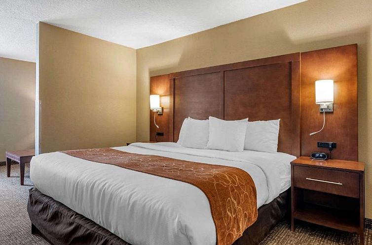 Comfort Suites Baymeadows Near Butler Blvd