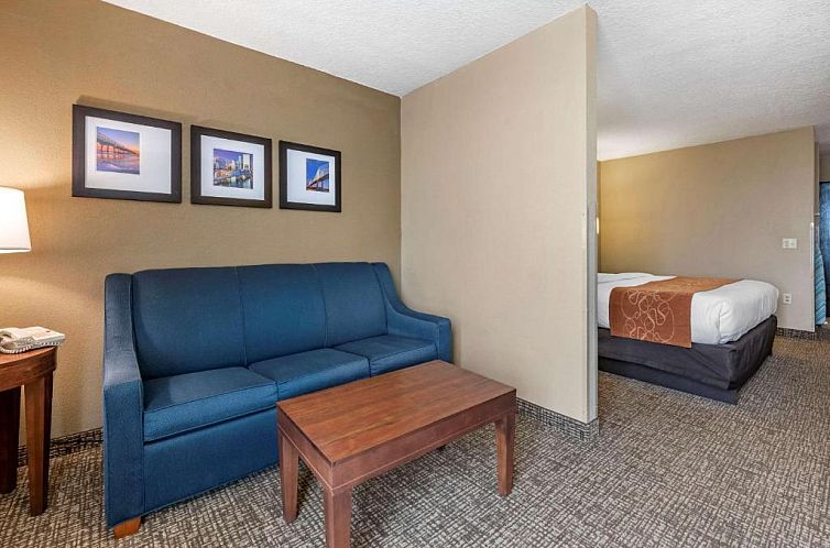 Comfort Suites Baymeadows Near Butler Blvd