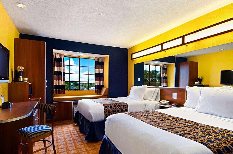 Microtel Inn & Suites by Wyndham New Braunfels I-35