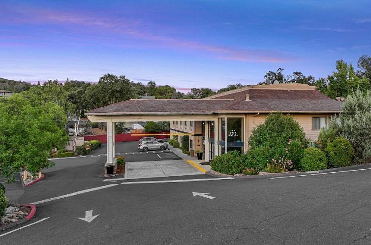 Best Western Plus Sonora Oaks Hotel and Conference Center