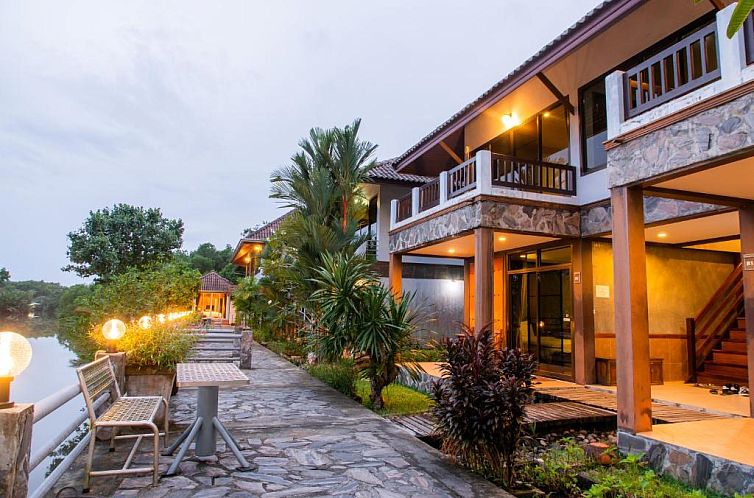 BaanRimNam Resort Trat