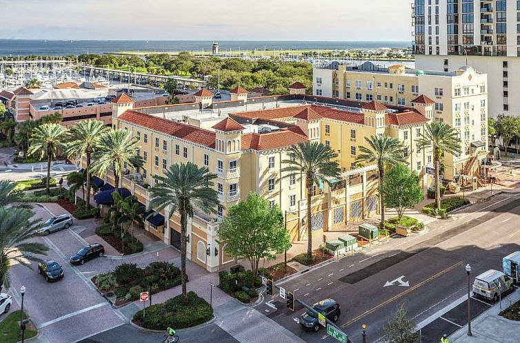 Hampton Inn & Suites St. Petersburg/Downtown