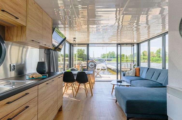 Tiny Houseboat De Woudaap - I