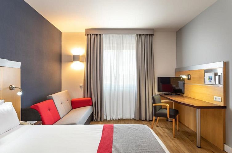 Holiday Inn Express Lisbon-Oeiras, an IHG Hotel