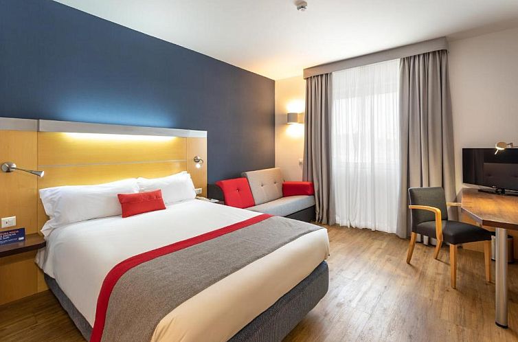 Holiday Inn Express Lisbon-Oeiras, an IHG Hotel