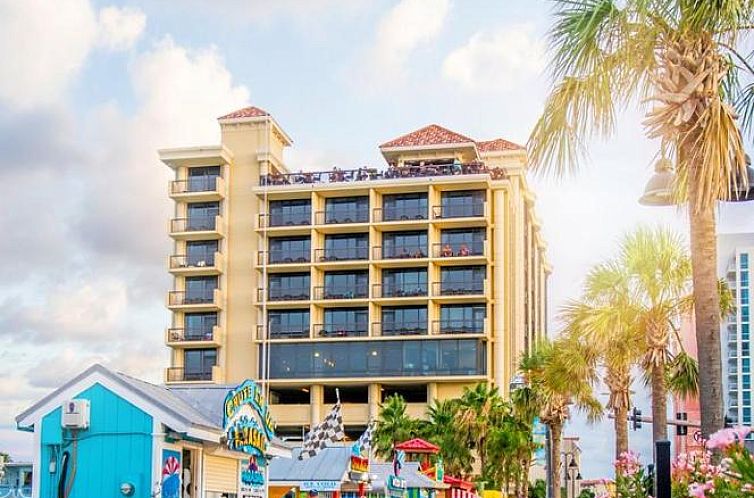 Pier House 60 Clearwater Beach Marina Hotel