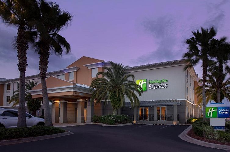 Holiday Inn Express Jacksonville Beach, an IHG Hotel