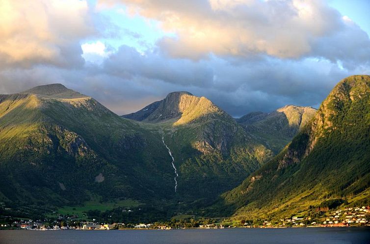 Rosendal Fjordhotel