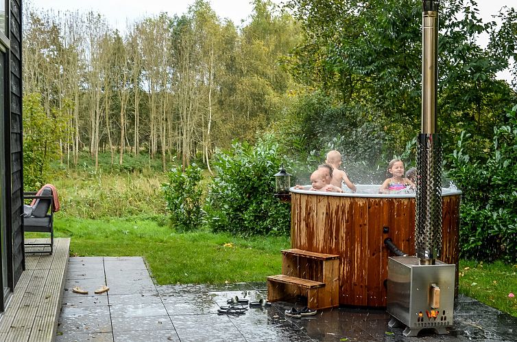 River Cabin met hottub | 4 personen