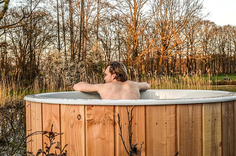 River Cabin met hottub | 4 personen