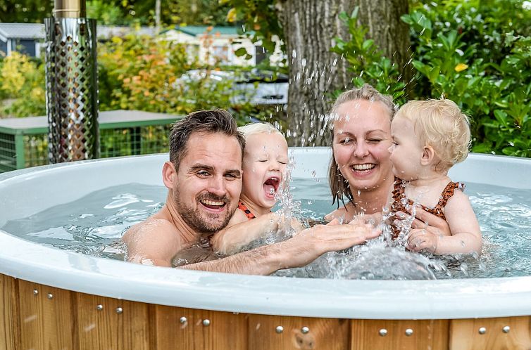 River lodge met hottub | 4 personen