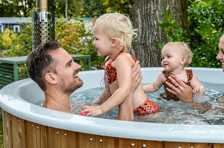 River lodge met hottub | 4 personen