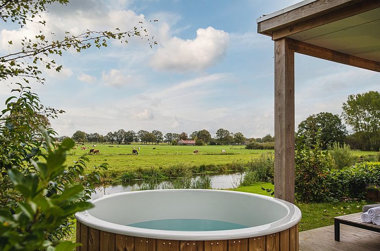 River lodge met hottub | 4 personen