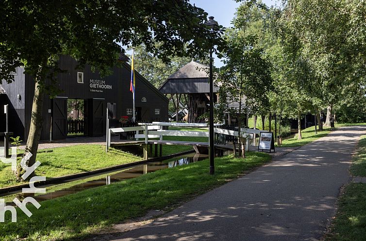 Toplocatie! Prachtig 6 persoons vakantiehuis in Giethoorn