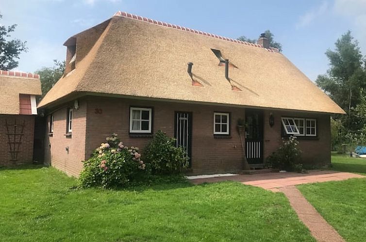 Vakantiehuis in Ossenzijl