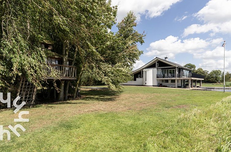 Heerlijke vakantievilla aan het water, vlakbij Giethoorn