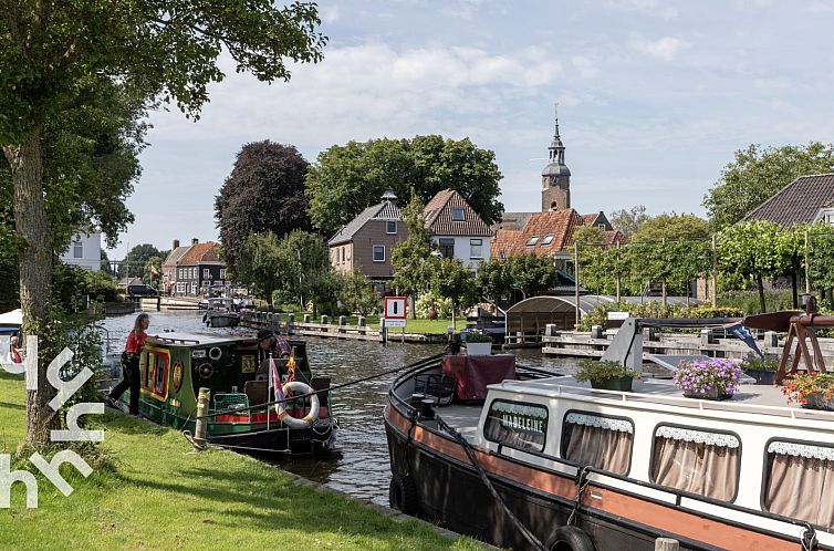 Heerlijke vakantievilla aan het water, vlakbij Giethoorn