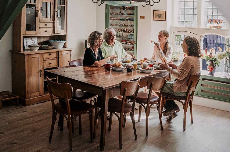 9 persoons Herberg in een Rijksmonument middenin de