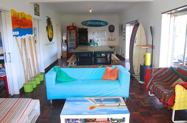 Carcavelos Surf Hostel & Surf Camp