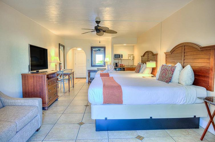 La Fiesta Ocean Inn & Suites