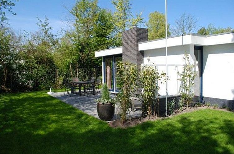 VZ1185 Vakantiebungalow in Oostkapelle