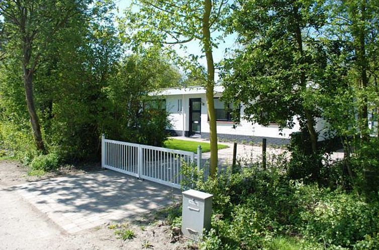 VZ1185 Vakantiebungalow in Oostkapelle