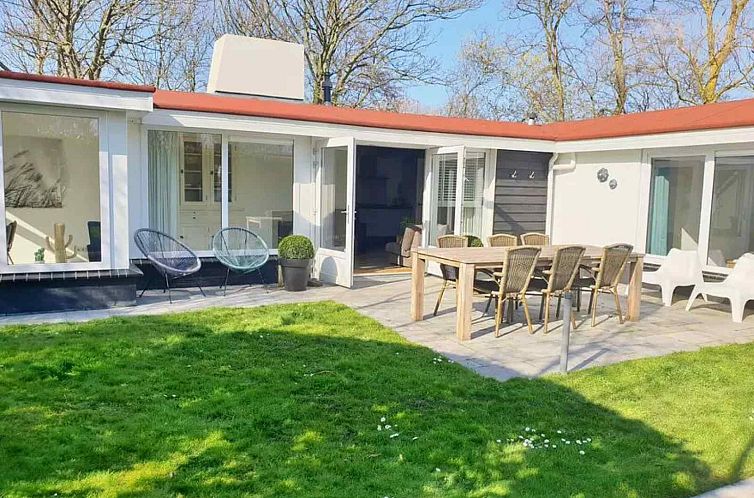 Sfeervolle 6-persoons vakantiebungalow onderaan de duinen