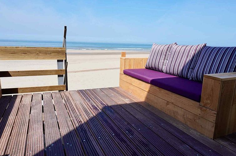 Uniek logeren op het strand in 5-persoons slaapstrandhuisje