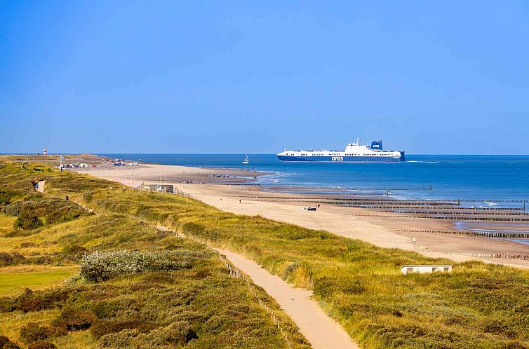 Sfeervolle 8-persoons vakantieboerderij dichtbij de zee en