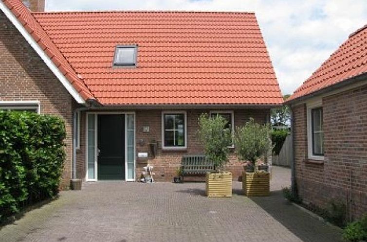 4-persoons vakantiehuis in Vrouwenpolder vlakbij het strand