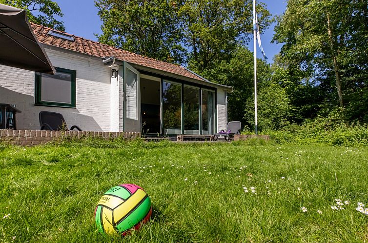 Leuk 4-persoons vakantiehuis onderaan de duinen in