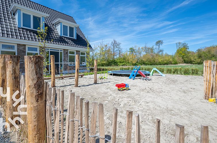 4-persoons vakantiewoning met whirpool ligbad in Veere