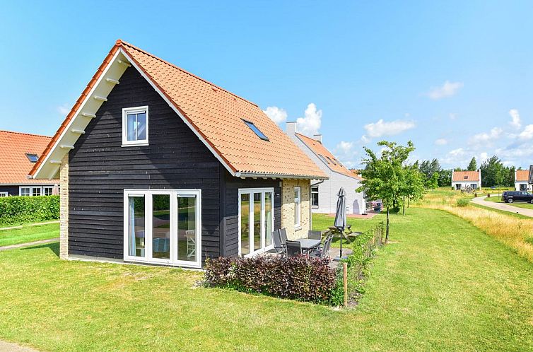 Vrijstaande woning in Zeeland, Nederland