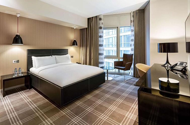 Radisson Blu Edwardian New Providence Wharf Hotel, London