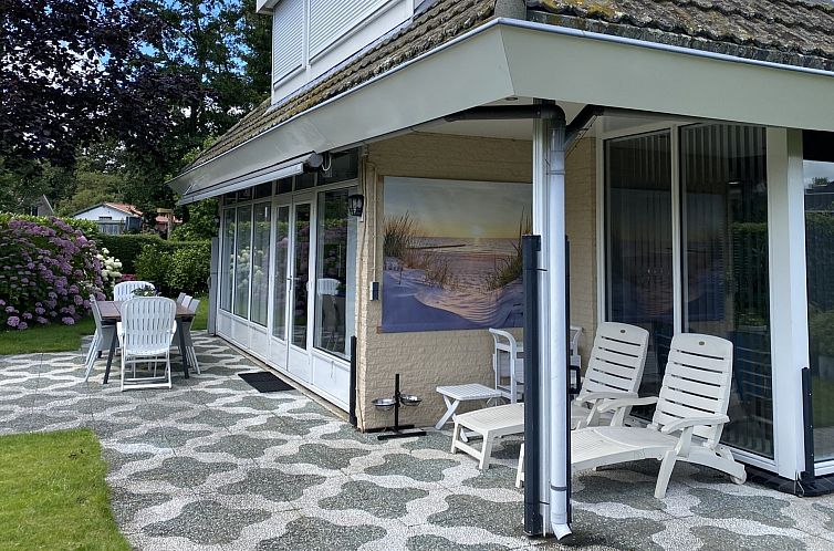 Vakantiewoning De Toekomst 112 "Casa Valmar"