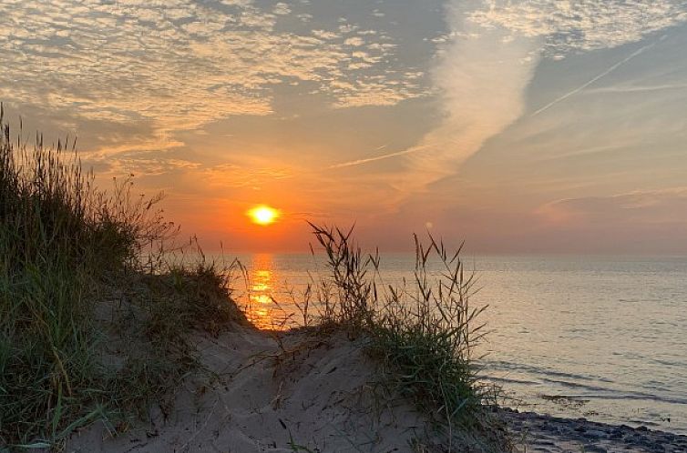 ZeeLandZon met jacuzzi en sauna