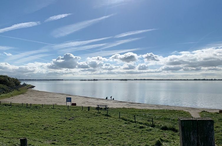 ZeeLandZon met jacuzzi en sauna