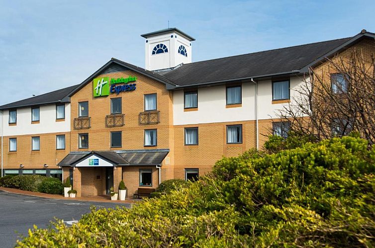 Holiday Inn Express Swansea East, an IHG Hotel