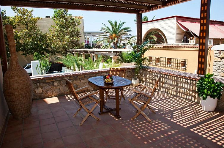 Mylos Hotel Apartments