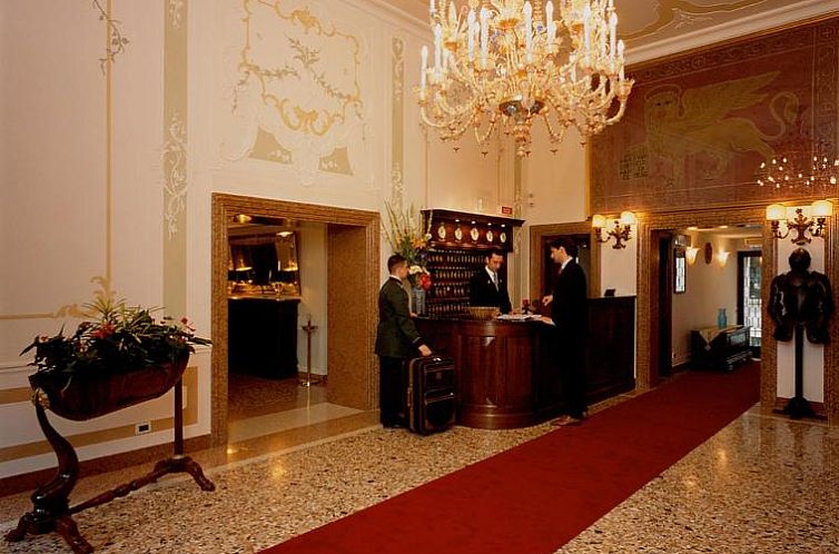 UNAHOTELS Ala Venezia-Adults 16