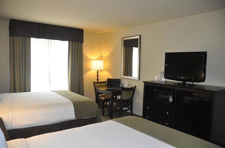 Holiday Inn Express & Suites Sarasota East, an IHG Hotel