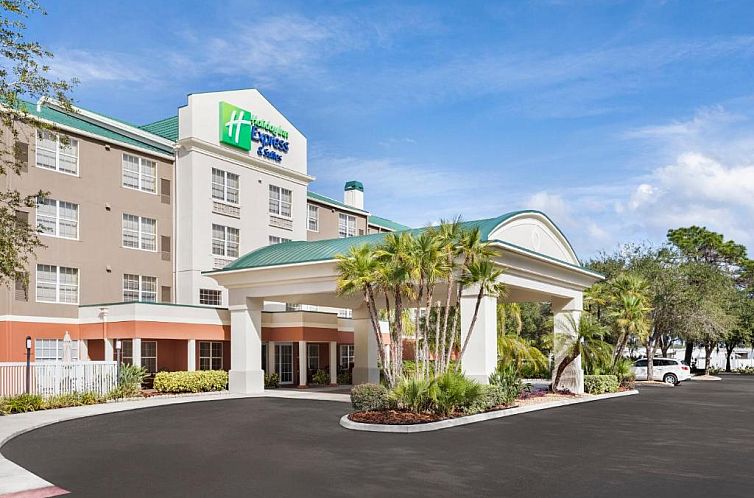 Holiday Inn Express & Suites Sarasota East, an IHG Hotel