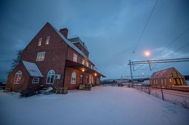 Abisko Guesthouse & Activities