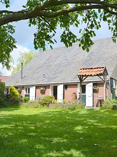 Chalet Chalet in buitengebied Oudenbosch nabij A58 en A17, Halderberge, West Brabant, 