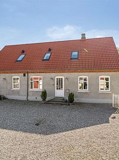 Holiday property Vakantiehuis "Harald" - 300m from the sea, Idestrup, Seeland, Denmark