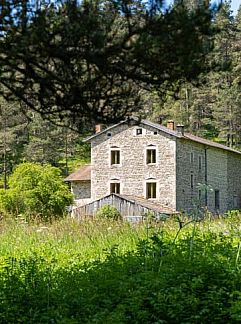 Logement de vacances Huisje in Saint Bonnet le Chastel, Saint-Bonnet-le-Chastel, Auvergne, France