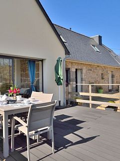 Holiday property Vakantiehuis Ty Ker, Ploubezre, Brittany, France